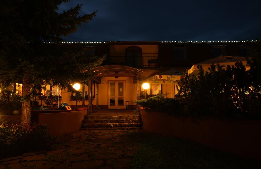 Penzion Agrothermal Besenova Exterior photo
