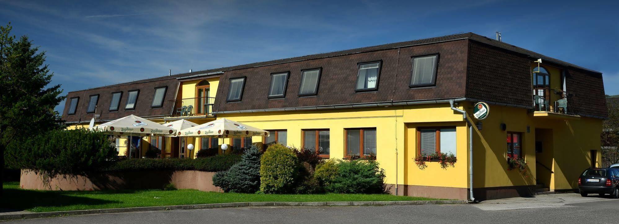 Penzion Agrothermal Besenova Exterior photo